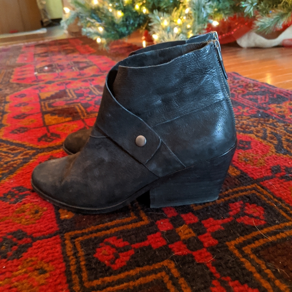 Eileen Fisher ankle boots